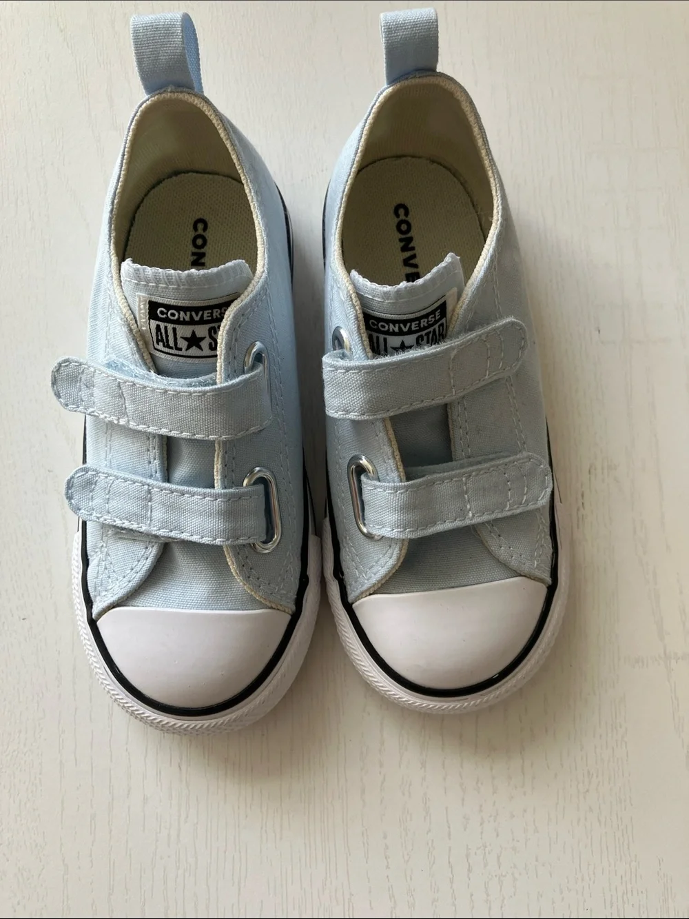 Converse Chuck Taylor All Star 2V Sneaker (Size 9 Toddler) NWT